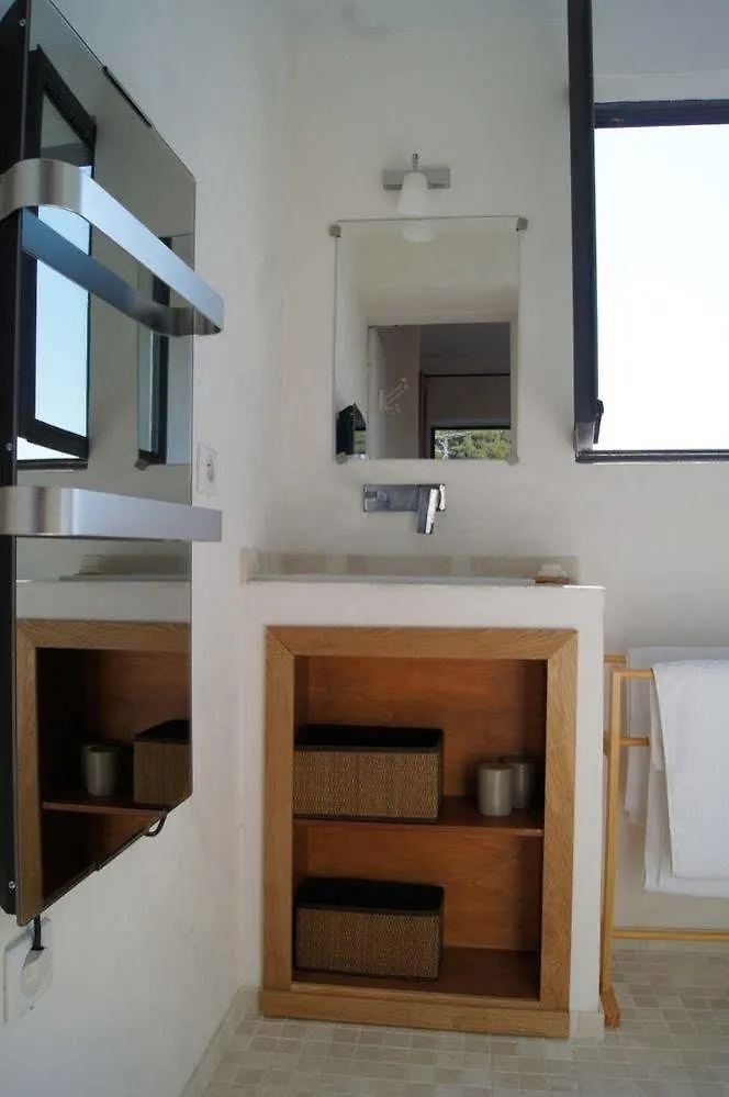 فينوف ليز أفيجْنْ Maison Orsini 3*, فينوف ليز أفيجْنْ